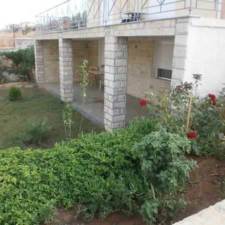 Villa Christine - Maisonettes With Fireplace Aliveri Extérieur photo