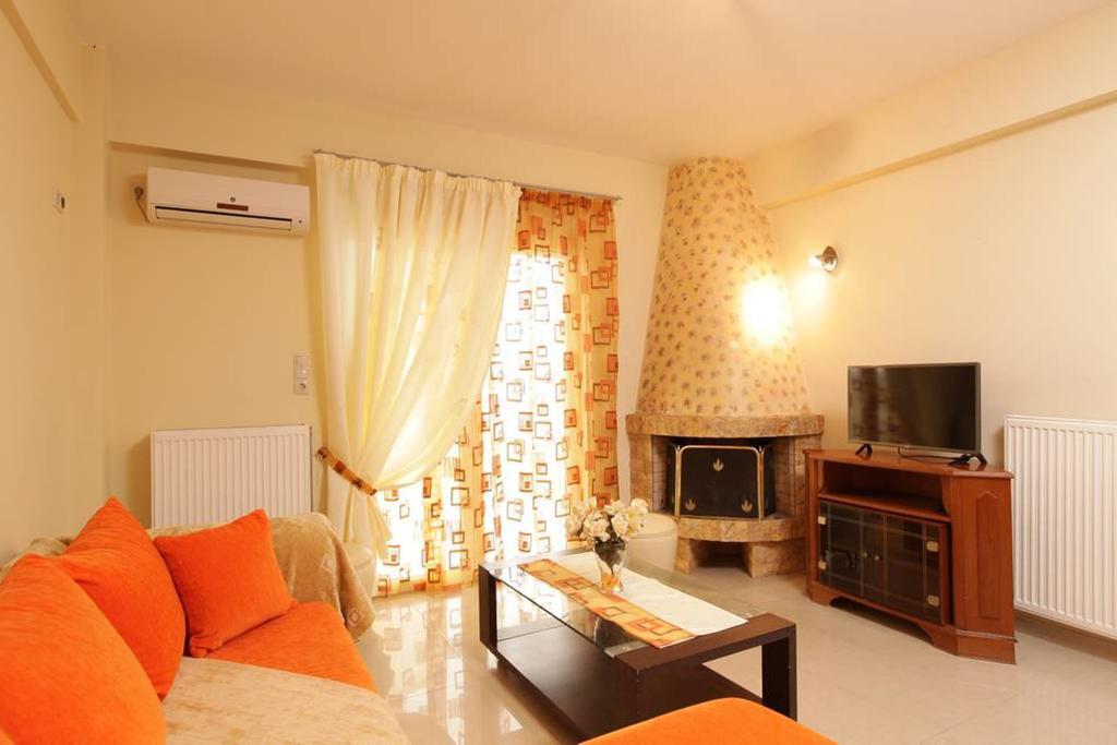 Villa Christine - Maisonettes With Fireplace Aliveri Extérieur photo
