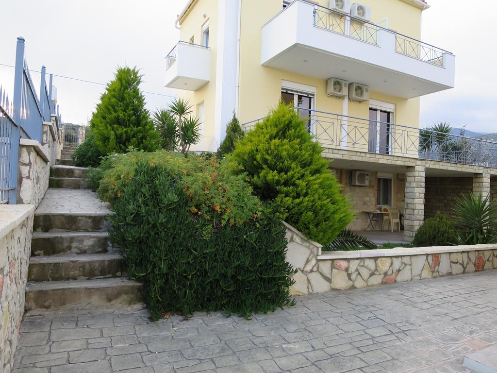 Villa Christine - Maisonettes With Fireplace Aliveri Extérieur photo